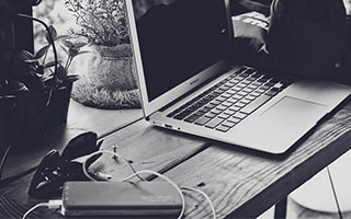 爱游戏登录入口-LOL赛事对电竞产业的影响：如何推动电竞发展，lol电竞的成功