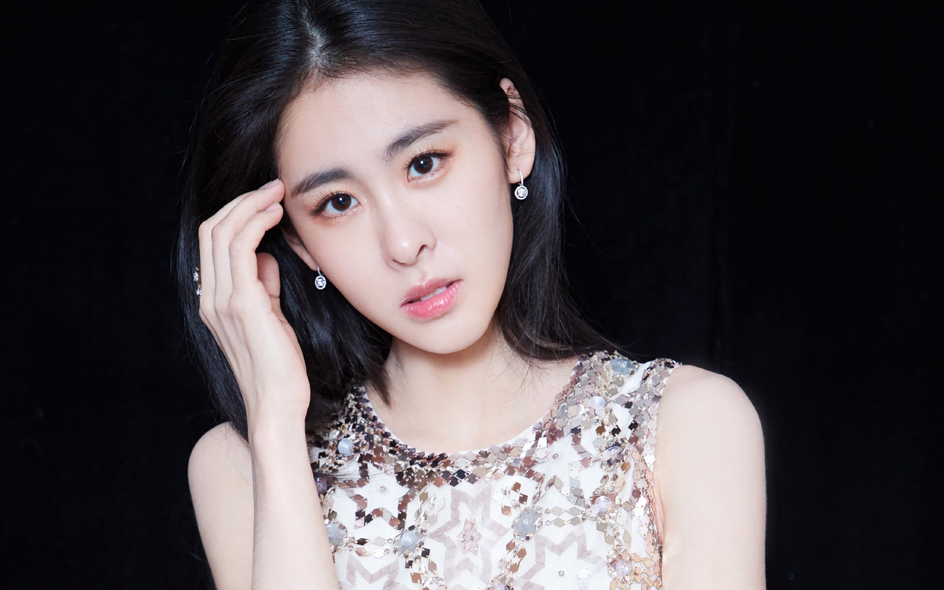 AYX官网-英格兰球迷高唱国歌庆祝胜利，英格兰国家队歌