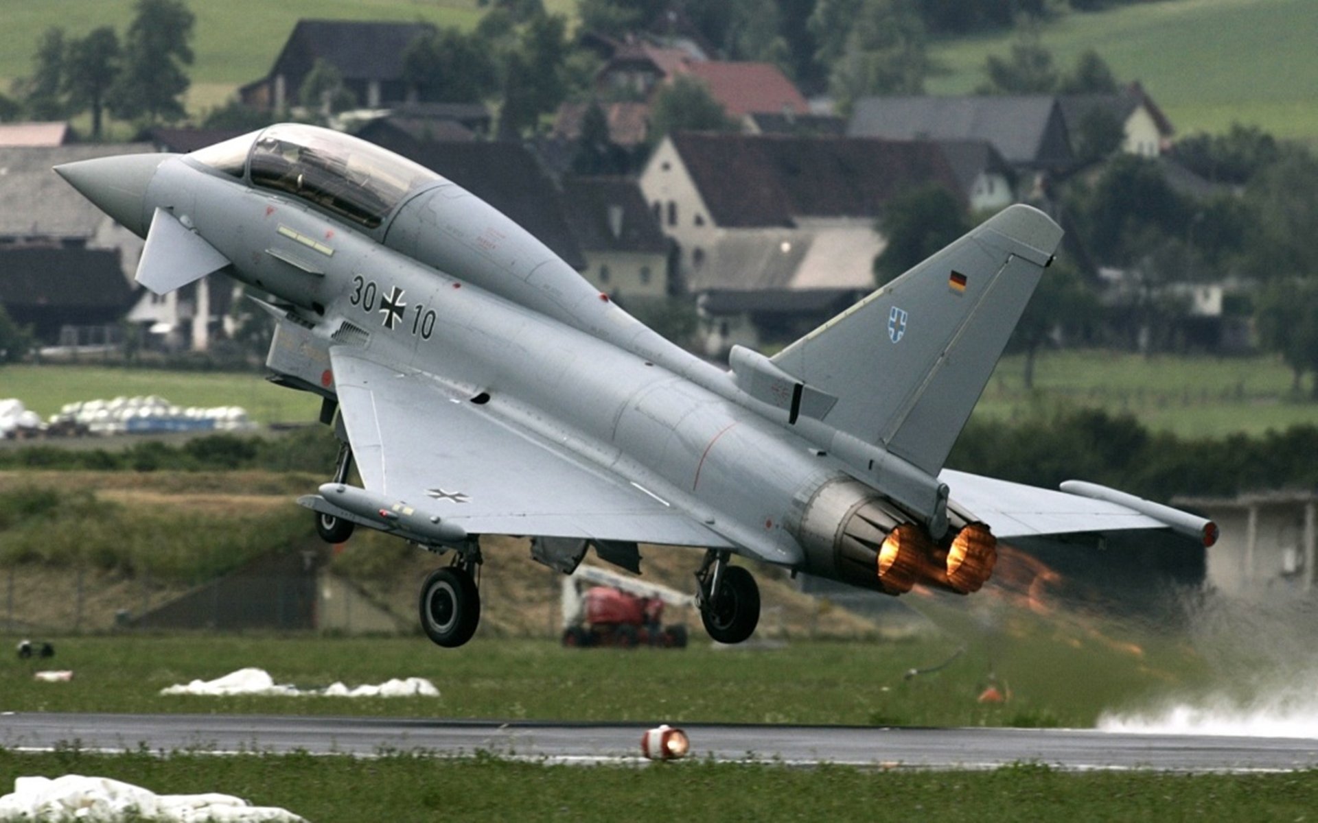 爱游戏体育官方网站-中国足球联赛球队体能训练标准更新，国足 体能